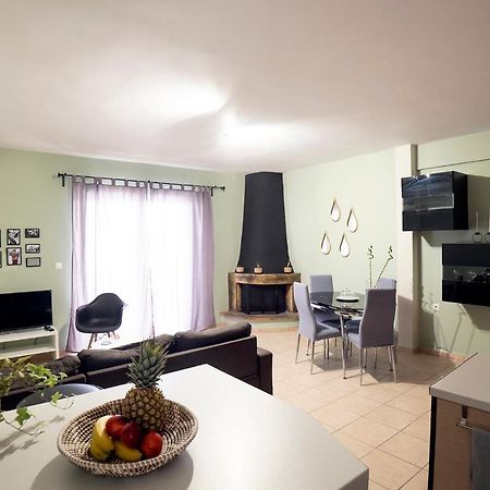 Cozy Apartment St John Chalkís Eksteriør bilde
